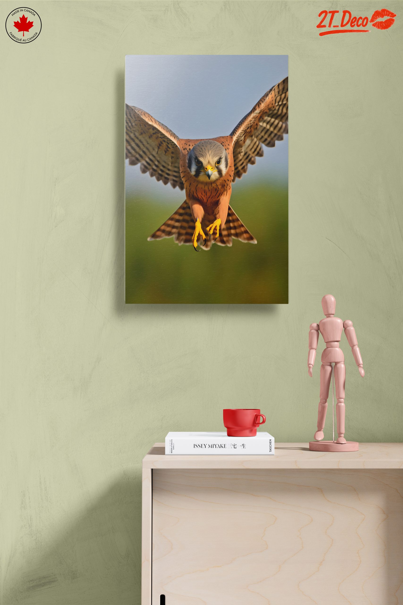Spectacular Realistic Portrait of a Hawk - Image 14