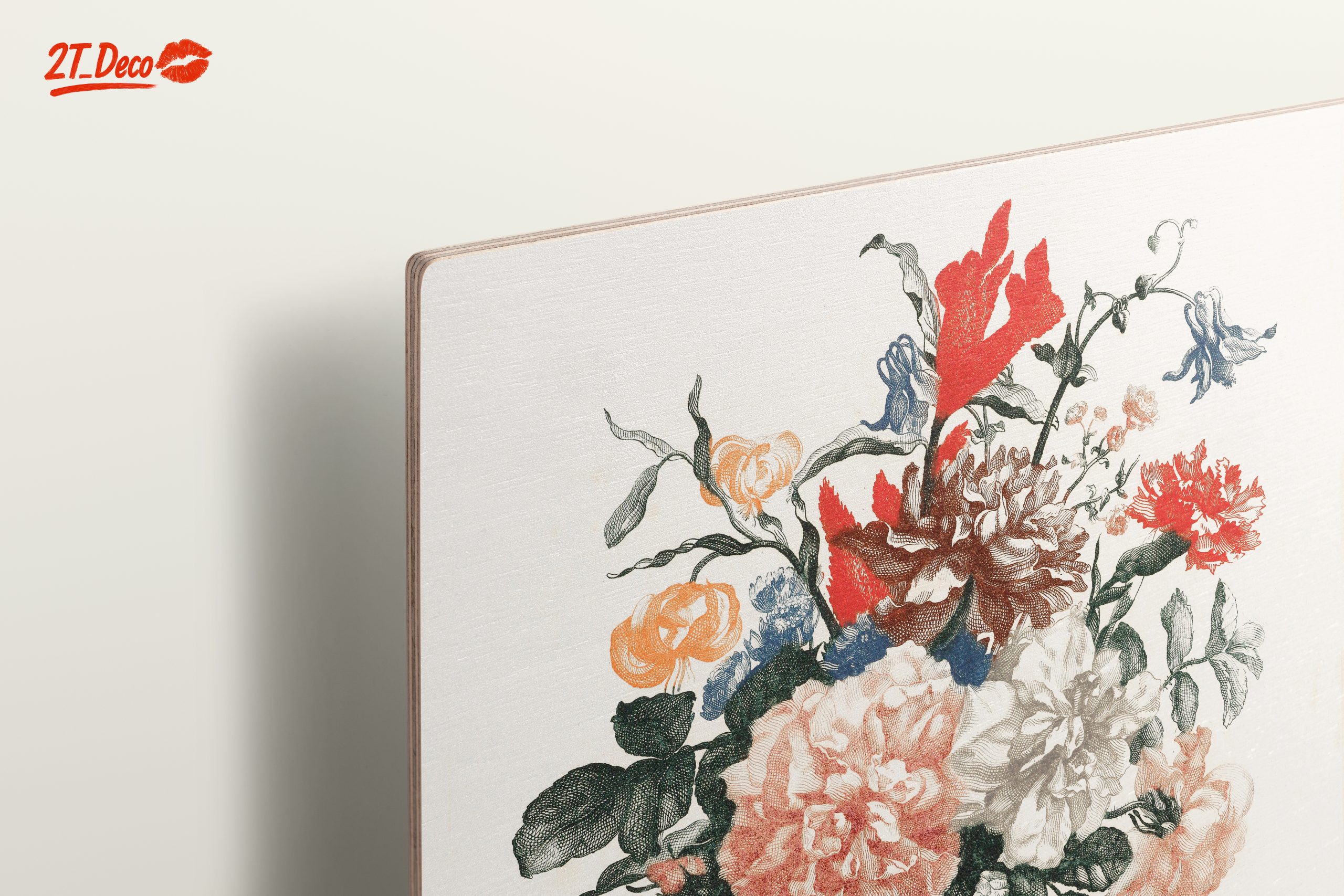 Elegant Floral Arrangement Display - Image 15