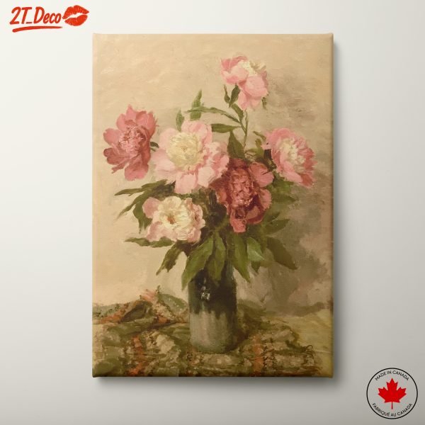 Beautiful Floral Arrangement in Soft Pastels 4