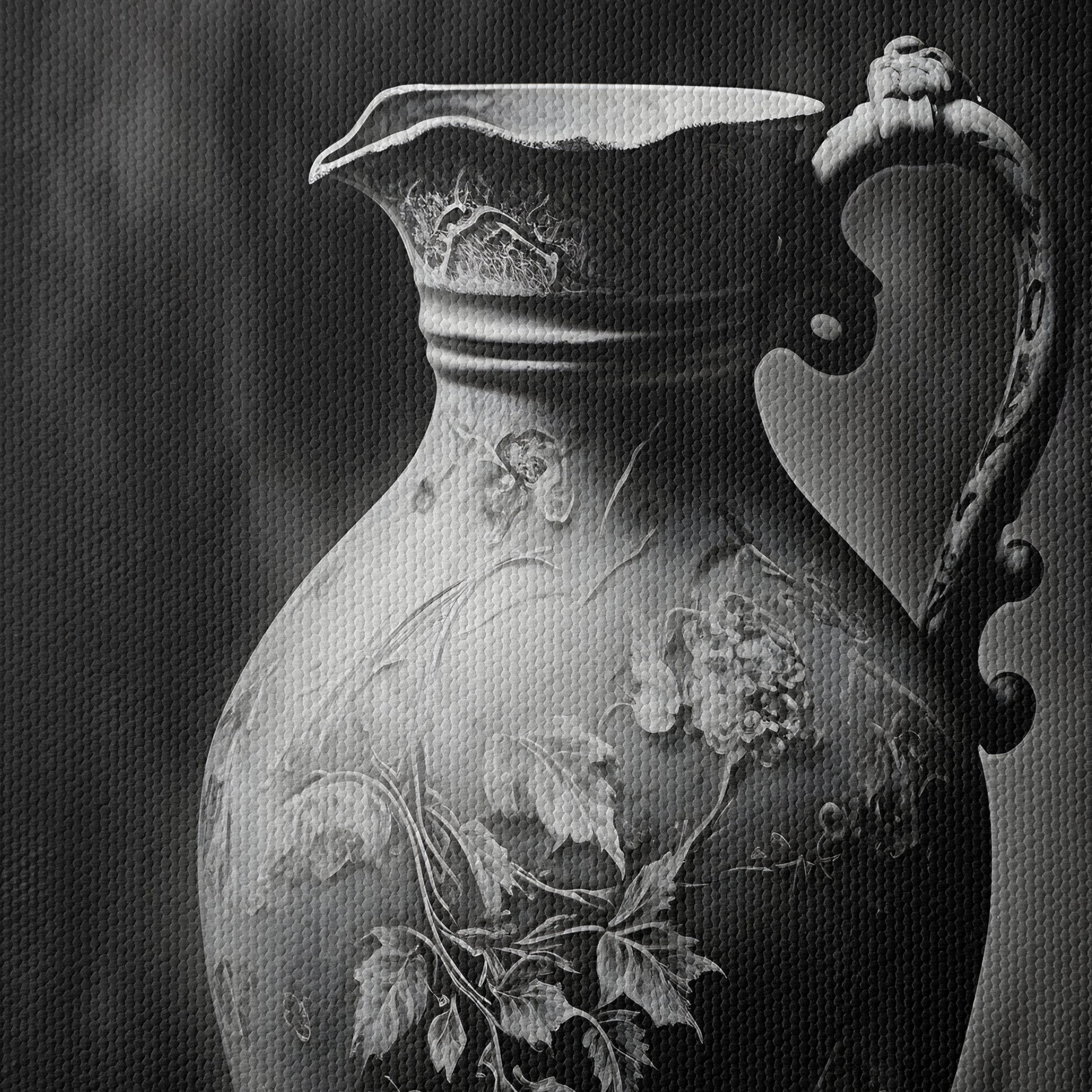 Elegant Botanical Decorative Art Piece - Image 4