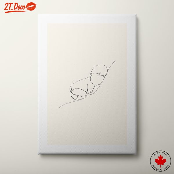 Minimalist Line Drawing of a Female Figure 2