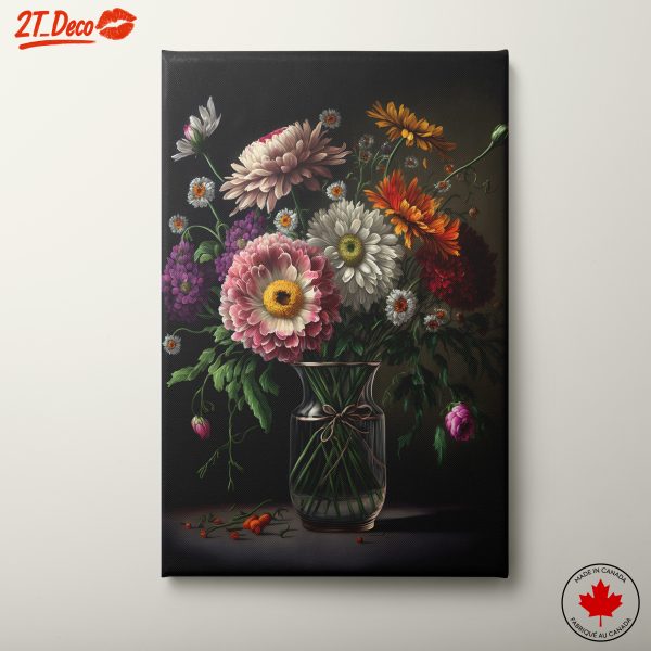 Vibrant Floral Arrangement in Glass Vase 3