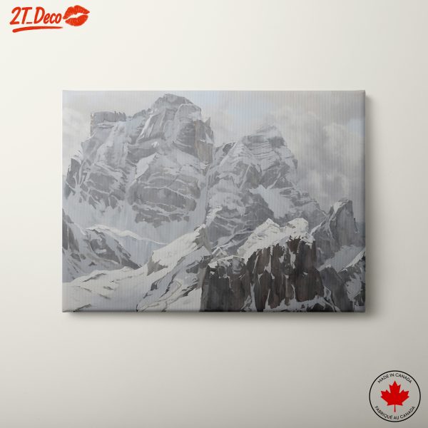 Majestic Mountain Landscape in Snowy Peaks
