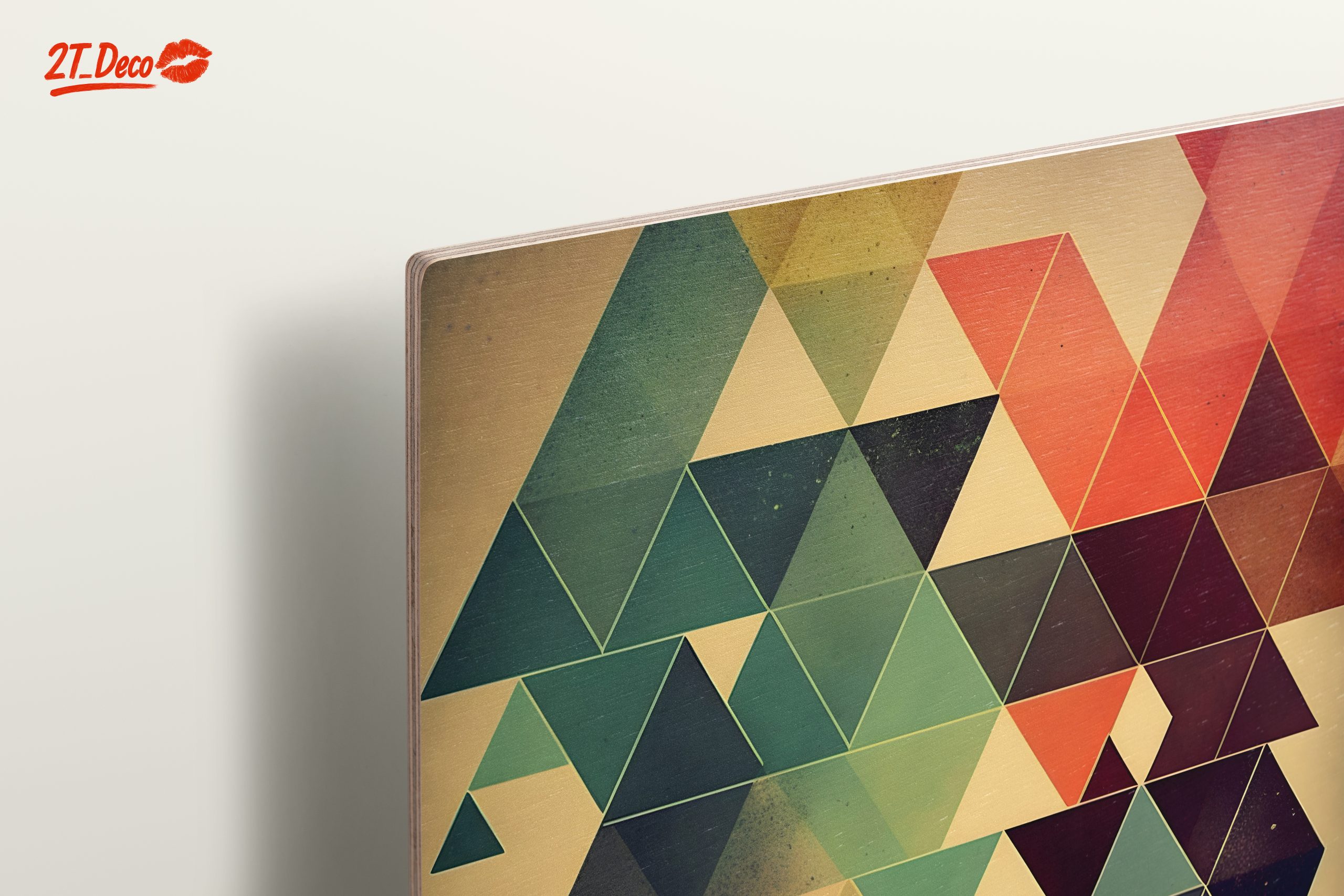Dynamic Triangular Abstract Artwork - Image 15